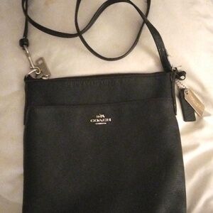 Small Shoulder Bag Burgundy With Adjustable Straps